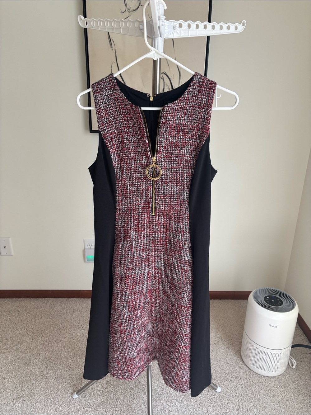 DKNY Sleeveless Tweed-Front Shift Dress in Black and Red